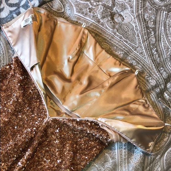 NWOT BADGLEY MISCHKA champagne sequin cocktail - Picture 5 of 6